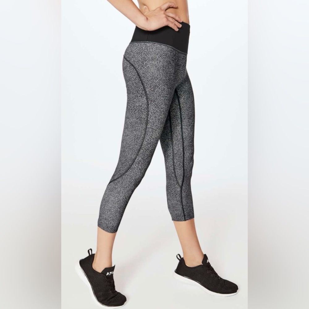 LULULEMON Run The Day Crop